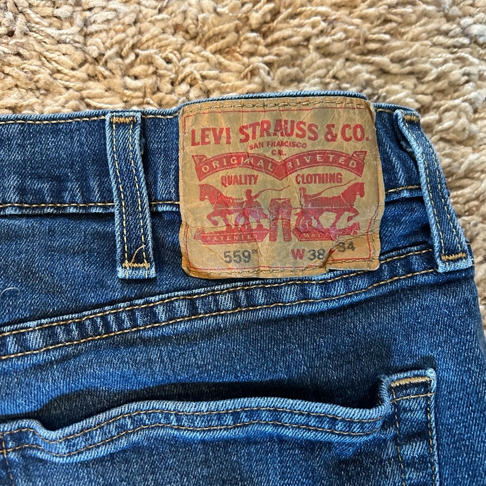 Levi's Men's Dark Blue Relaxed Jeans